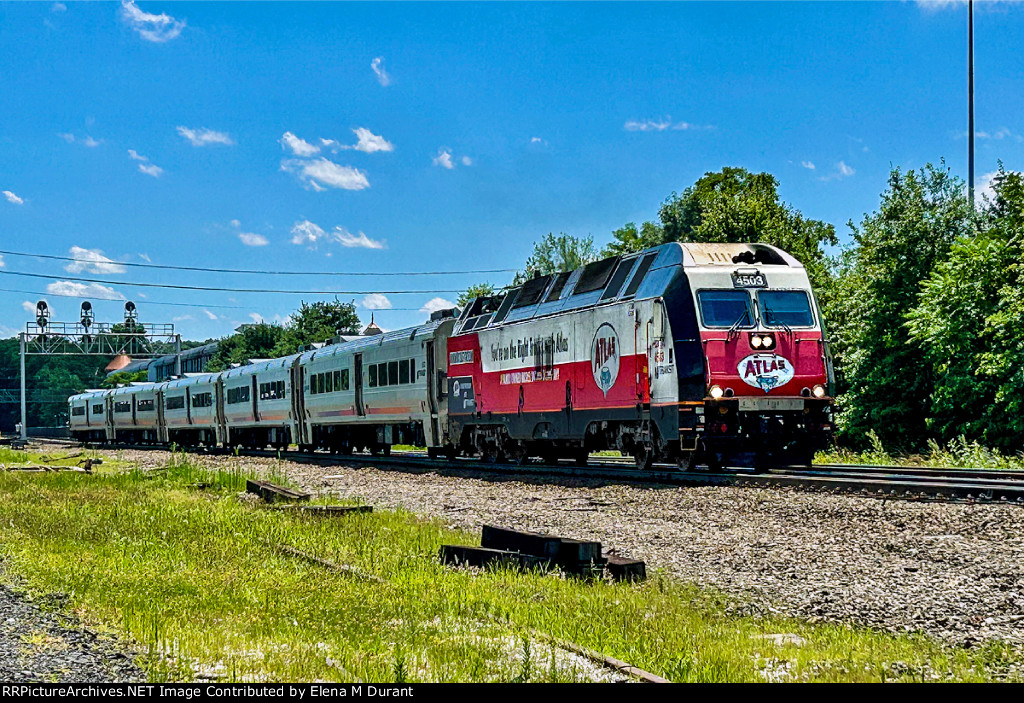 NJT 4503 on train 1115